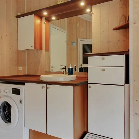 Paulette - 450m From The Sea In Nw Jutland By Interhome Løkken